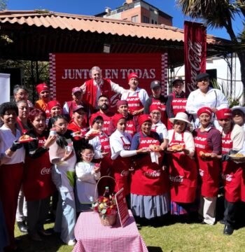 Coca-Cola Bolivia impulsa el talento gastronómico de mujeres dueñas de carritos de comida de La Paz y El Alto