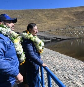 Gobierno entrega obras en Pucarani con una inversión de Bs 76,5 millones